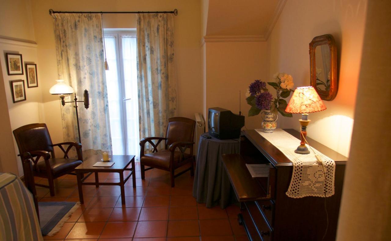 Casa Dos Arrabidos Guest House ตอร์เฮสนอวาส ภายนอก รูปภาพ